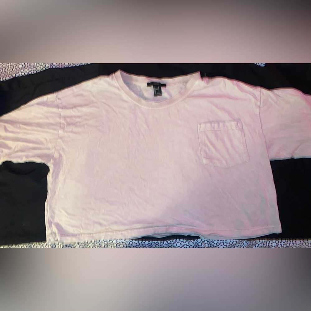 Pink crop top short sleeve shirt with front pocket